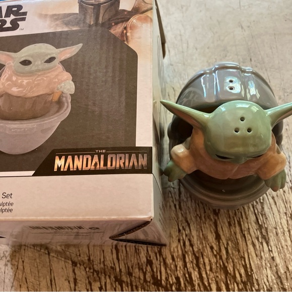 Star Wars   The child. Salt & pepper set - Picture 1 of 11